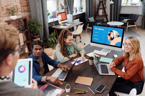 Optimiser vos campagnes avec la meilleure agence social ads