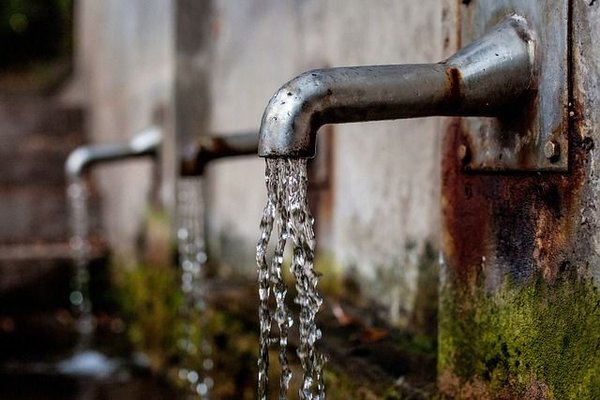 Fontaine à eau pour entreprise : que faut-il savoir ?